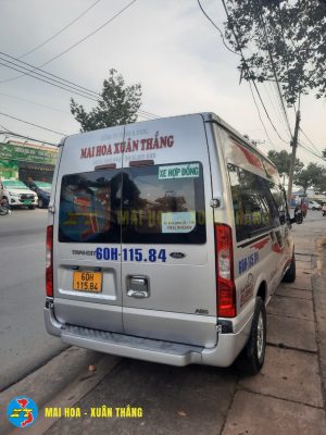Xe 16 chỗ Ford Transit chở được 15 hành khách